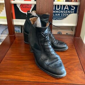 GUC Joan & David Heeled Ankle Booties